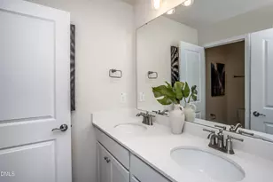 279 Ravenscraig Park Pl, Raleigh, NC 27603 - Photo 17
