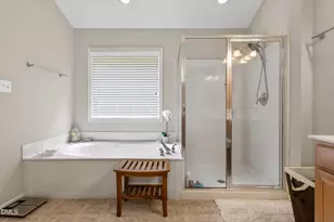 6950 Middleboro Dr, Raleigh, NC 27612 - Photo 37
