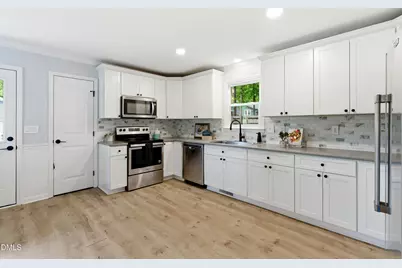 1634 Glengarry Drive, Cary, NC 27511 - Photo 3