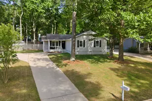 1634 Glengarry Dr, Cary, NC 27511 - Photo 1