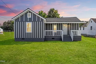 202 W Ward Street, Fremont, NC 27830 - Photo 1