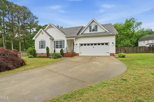 1616 Wet Stone Dr, Fuquay Varina, NC 27526 - Photo 9