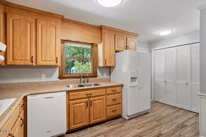 1621 Stonehurst Road, Raleigh, NC 27607 - Photo 13