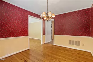 1621 Stonehurst Rd, Raleigh, NC 27607 - Photo 5