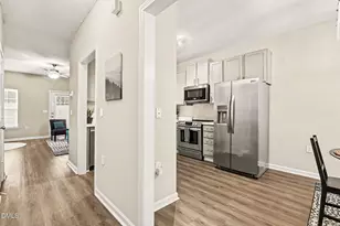 1800 Eagle Bch Ct, Raleigh, NC 27610 - Photo 15