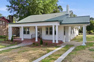 611 W Pearsall St, Dunn, NC 28334 - Photo 3