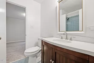 103 Bonnell Ct, Cary, NC 27511 - Photo 23