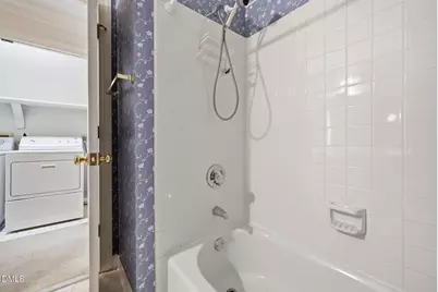 305 Parkknoll Lane, Cary, NC 27519 - Photo 29