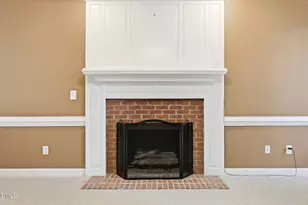 305 Parkknoll Ln, Cary, NC 27519 - Photo 15