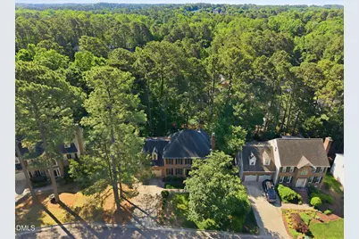 305 Parkknoll Lane, Cary, NC 27519 - Photo 5