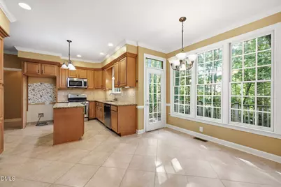 305 Parkknoll Lane, Cary, NC 27519 - Photo 19