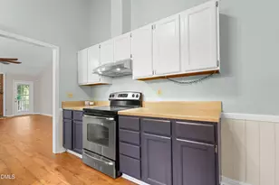1404 Morningsdale Dr, Raleigh, NC 27609 - Photo 11