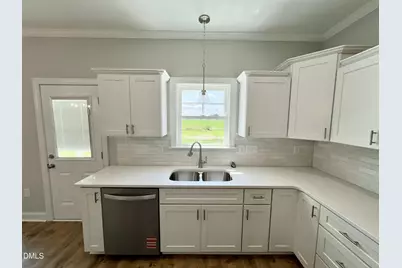 306 E Norwayne Alumni Way, Fremont, NC 27830 - Photo 7