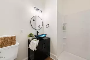 407 W D St, Erwin, NC 28339 - Photo 17