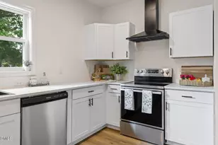 407 W D St, Erwin, NC 28339 - Photo 21