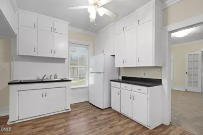 501 N Raiford Street, Selma, NC 27576 - Photo 9
