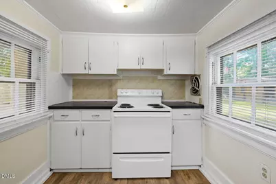 501 N Raiford Street, Selma, NC 27576 - Photo 13