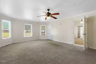 501 N Raiford St, Selma, NC 27576 - Photo 5