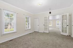 501 N Raiford St, Selma, NC 27576 - Photo 9