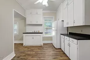 501 N Raiford St, Selma, NC 27576 - Photo 11