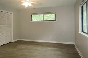 913 Shady Lawn Rd, Chapel Hill, NC 27514 - Photo 11