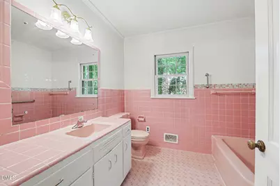 518 W Elk Street, Siler City, NC 27344 - Photo 15