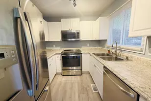 378 Kittery Ln, Sanford, NC 27332 - Photo 9
