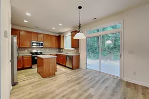 2809 Roundleaf Ct, Raleigh, NC 27604 - Photo 3