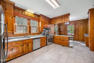 306 S Howard Cir, Tarboro, NC 27886 - Photo 9