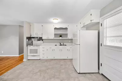 207 Centre Street, Tarboro, NC 27886 - Photo 9