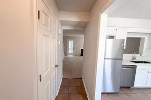 109 S McLean Ct, Cary, NC 27513 - Photo 7