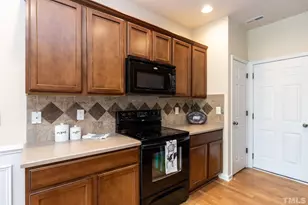 700 Mardonie Reach Ln, Cary, NC 27519 - Photo 9