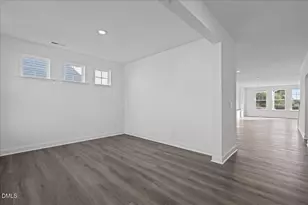 1404 Green Cypress Dr, Zebulon, NC 27597 - Photo 3