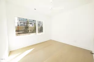 209 Woodsborough Pl, Raleigh, NC 27601 - Photo 31