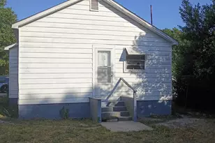 1924 Powell St, Fayetteville, NC 28306 - Photo 3