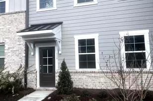 336 Clementine Dr, Cary, NC 27519 - Photo 3