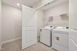 584 Barrington Row Ave, Zebulon, NC 27597 - Photo 9