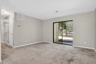 1630 Oxford Rd, Henderson, NC 27536 - Photo 5