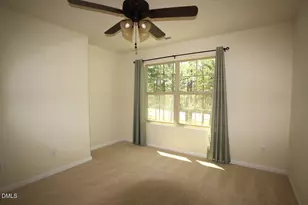 10019 Lynnberry Pl, Raleigh, NC 27617 - Photo 11