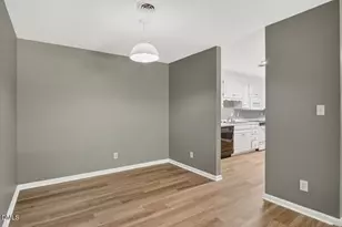 1630 Oxford Rd, Henderson, NC 27536 - Photo 9