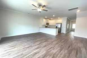 6911 Outfall Point Ln, Raleigh, NC 27616 - Photo 11