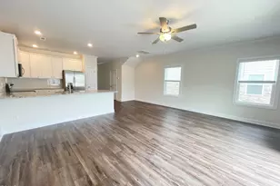 6911 Outfall Point Ln, Raleigh, NC 27616 - Photo 9