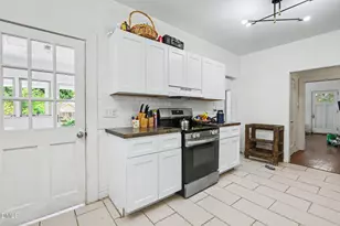 1202 Hargrove St, Henderson, NC 27536 - Photo 13