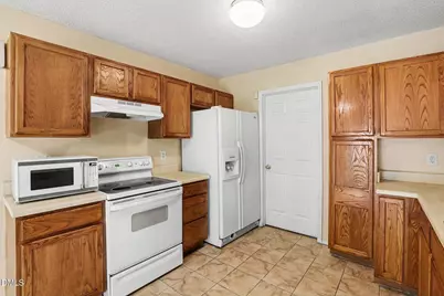 4501 Bekonscot Avenue, Raleigh, NC 27604 - Photo 9