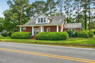 207 W 3rd Street, Princeton, NC 27569 - Photo 3