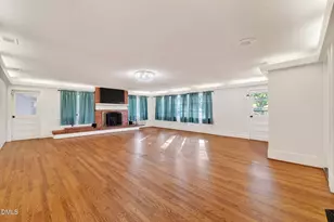 207 W 3rd St, Princeton, NC 27569 - Photo 23