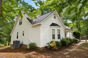 330 Cherrylaurel Dr, Youngsville, NC 27596 - Photo 3