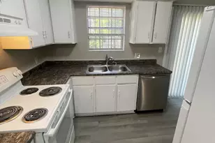120 Byrum St, Cary, NC 27511 - Photo 5