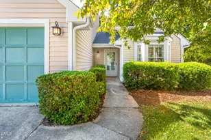 104 Duchess Ln, Chapel Hill, NC 27517 - Photo 3