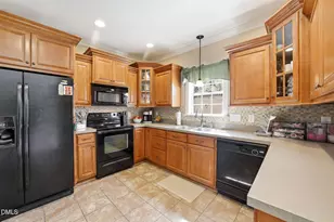 323 Windgate Dr, Clayton, NC 27527 - Photo 11